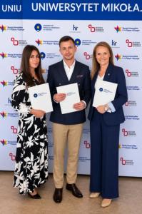 nasi wyróżnieni, od lewej: Katarzyna Łukasiak, Marcin Smoczyński, Marlena Jabłońska