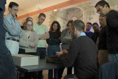 Studenci w czasie zajęć prof. Riccardo Montalto pt. Books and Their History. Lecture of Codicology